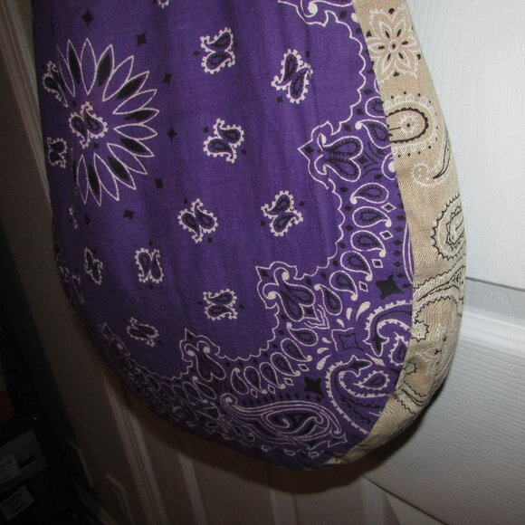Bandana Reversible Sides Hobo Bag - Picture 9 of 16